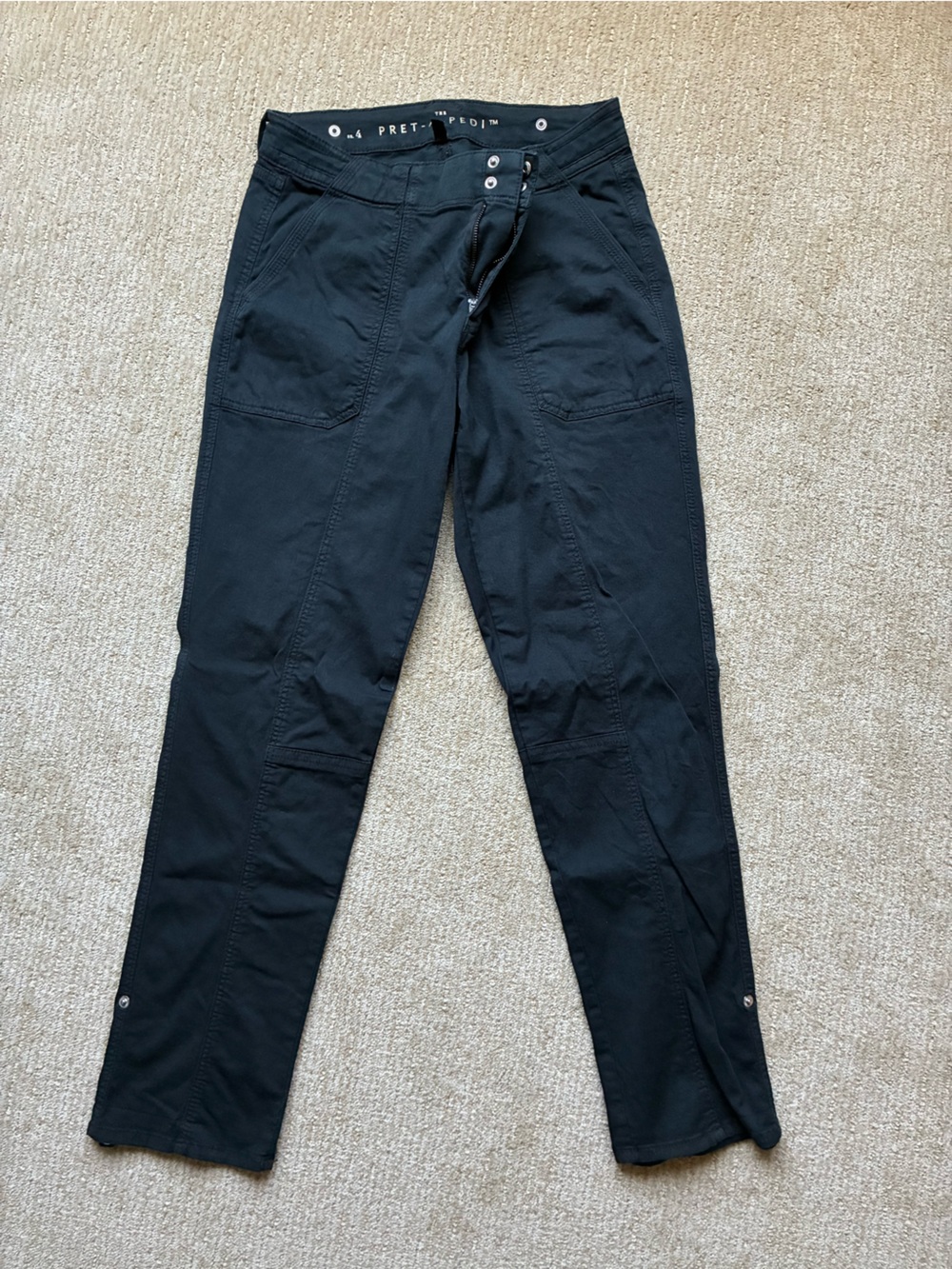 White House black market women’s Black pedi pant. Performance Stretch Pants